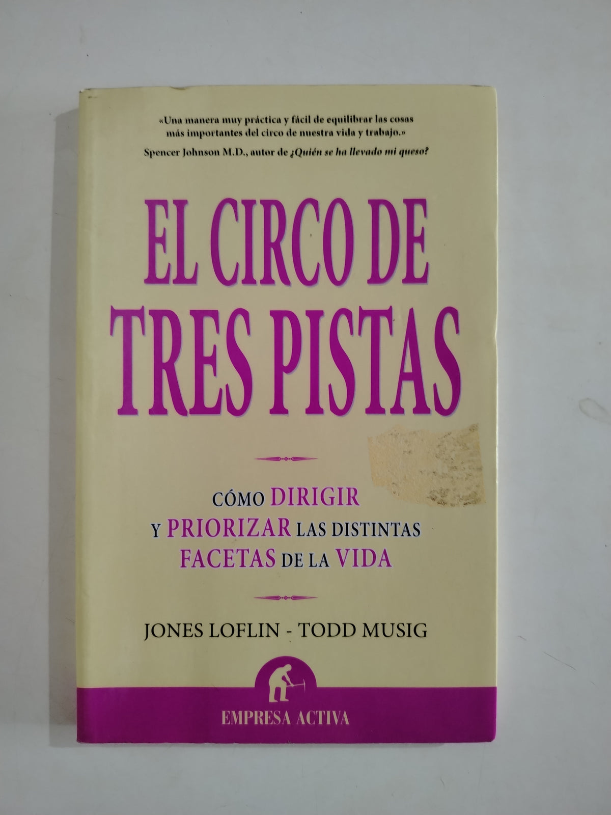 EL CIRCO DE TRES PISTAS - JONES LOFLIN Y TODD MUSIG