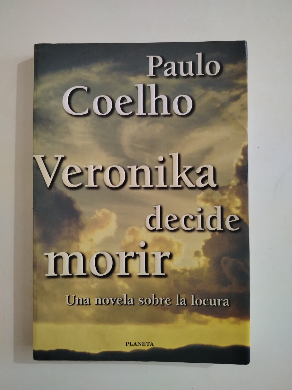 VERONIKA DECIDE MORIR - PAULO COELHO (CON DETALLE)