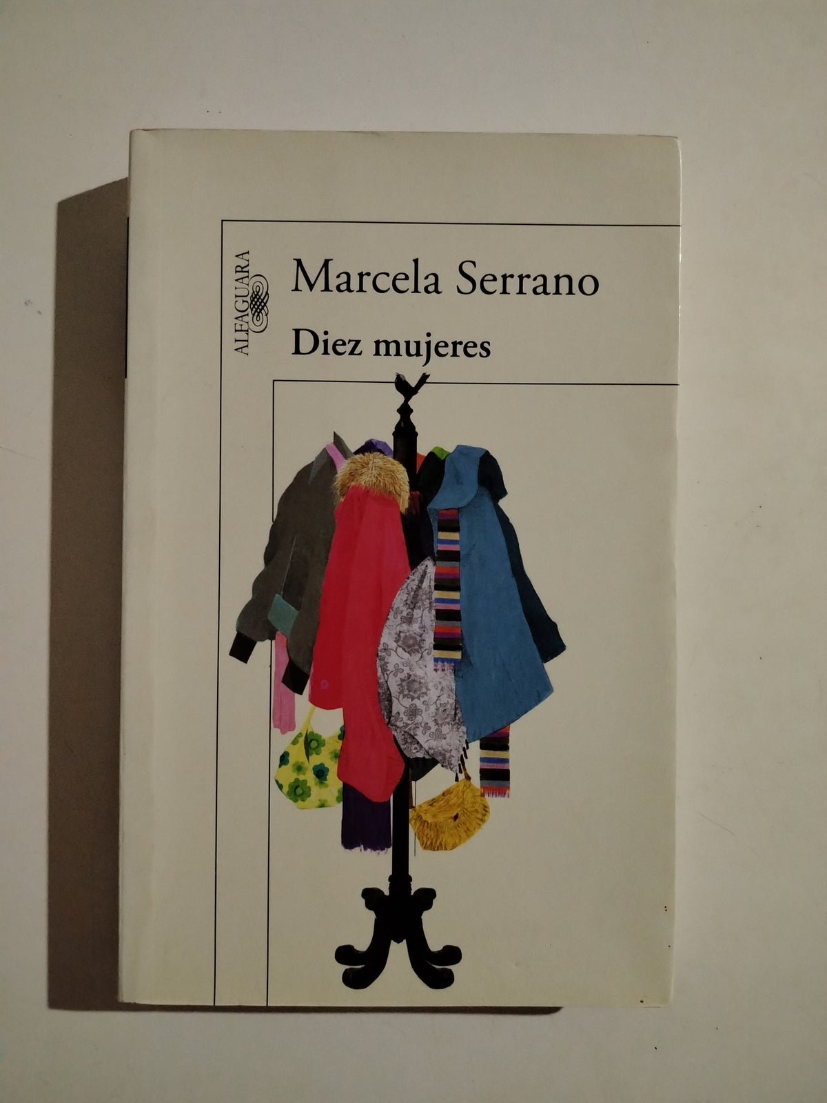 DIEZ MUJERES - MARCELA SERRANO