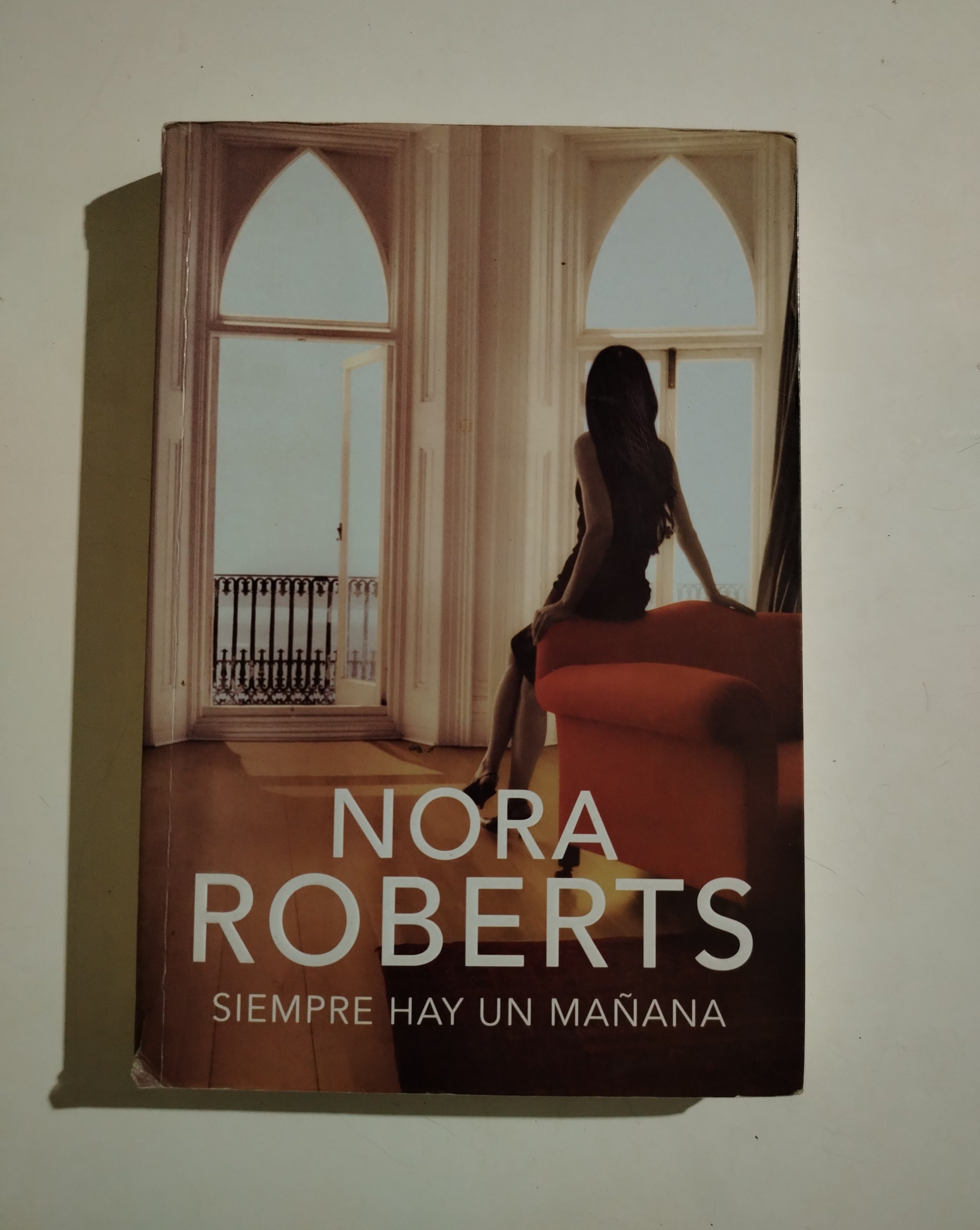 SIEMPRE HAY UN MAÑANA - NORA ROBERTS
