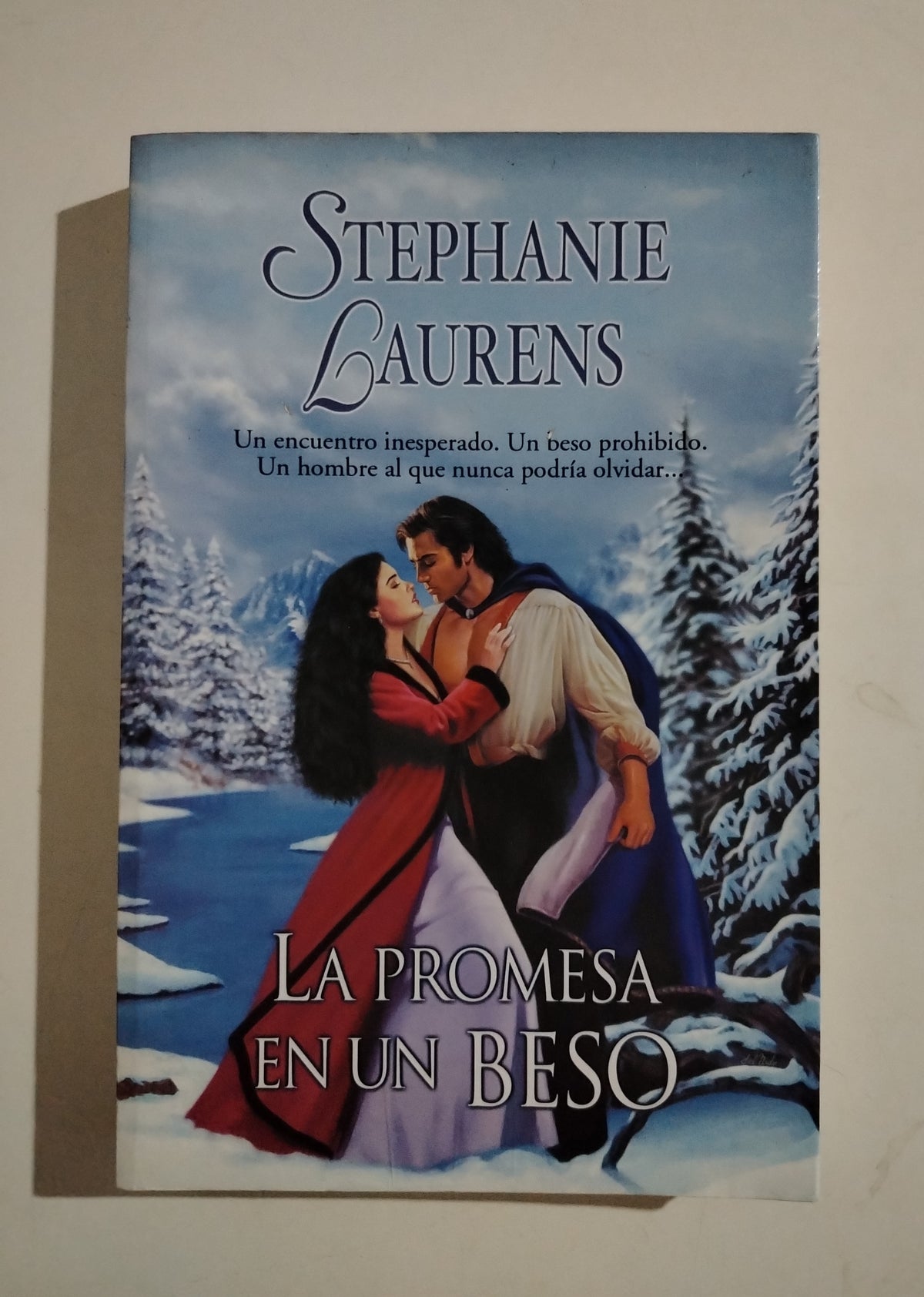 LA PROMESA DE UN BESO - STEPHANIE LAURENS