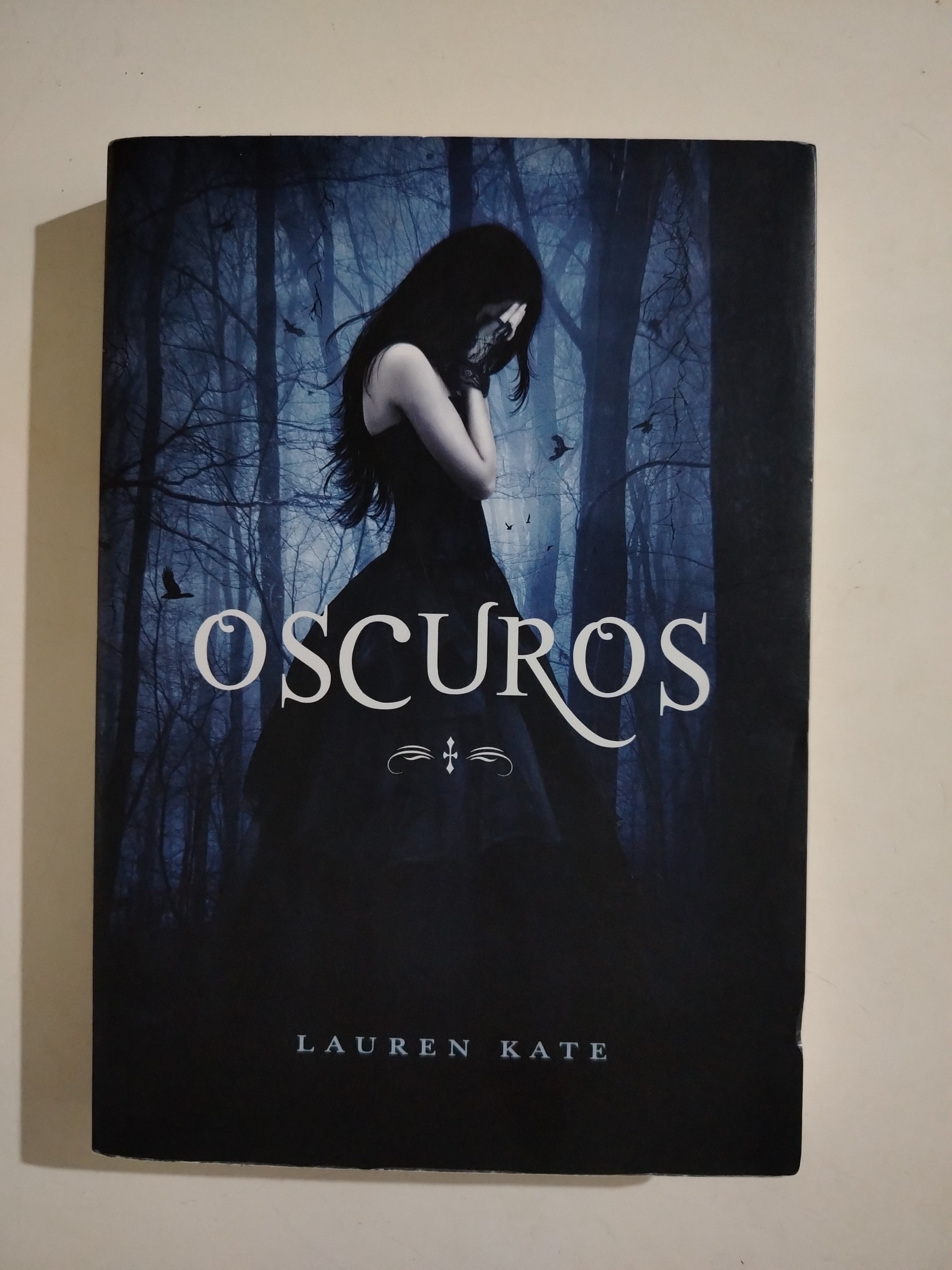 OSCUROS - LAUREN KATE