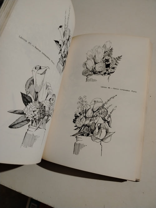 285 MODELOS DE FLORES Y ARBOLES - JUAN T. COMAMALA (DIBUJOS)