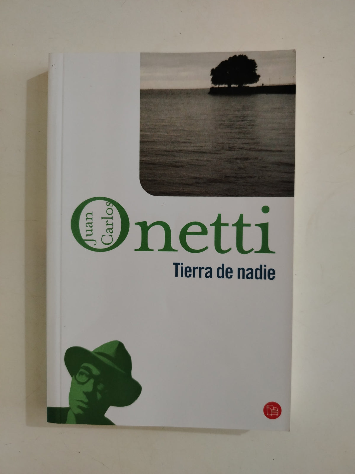 TIERRA DE NADIE - JUAN CARLOS ONETTI